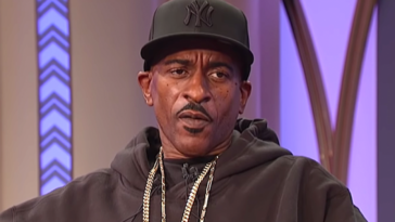 Nas Pays Heartfelt Tribute to Rakim at Hip Hop