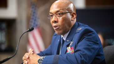 Gen. Brown speaks with his Chinese counterpart