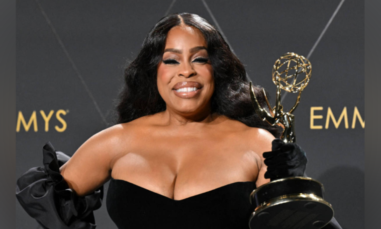 Niecy Nash-Betts Awarded Best Supporting Actress