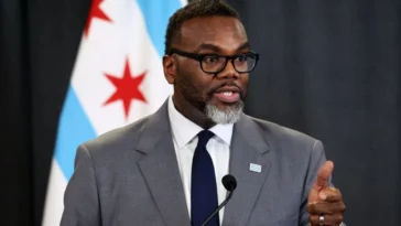 Chicago City Council allocates $70M for migrant support despite public opposition