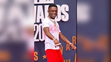 Boosie BadAzz Cuts Off Ankle Monitor