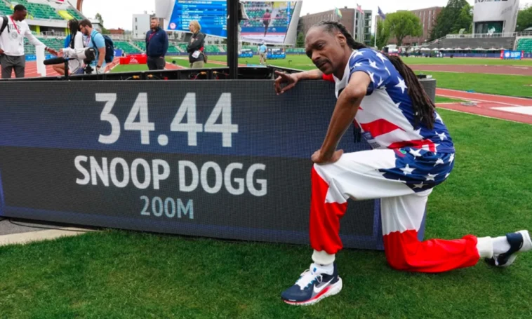 Snoop Dogg Runs the 200m at US Olympic Trials